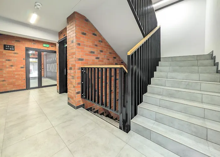 Reymonta Deluxe By Bookinghost Apartment